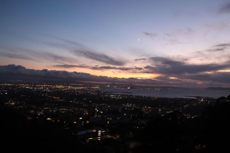 Berkeley bei Nacht, von der Lawrence Hall of Science