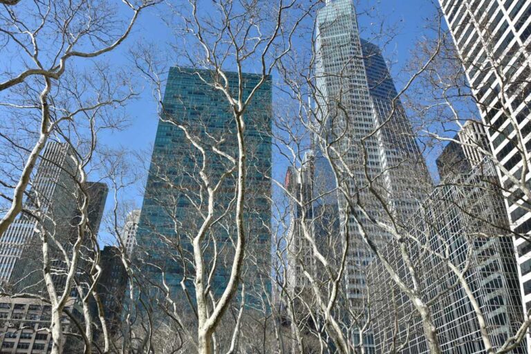 Manhattan, New York City – Viele LL.M.-Studenten streben nach Abschluss des Studiums eine Tätigkeit in den USA an, etwa in einer der großen Wirtschaftskanzleien.