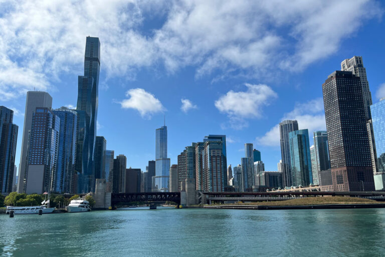 Blick auf Chicago Downtown vom Lake Michigan aus (Architecture Cruise).