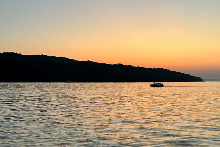 Sunset cruise auf dem Cayuga Lake